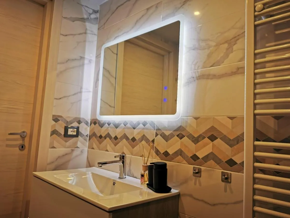 Platform Apartment La Spezia